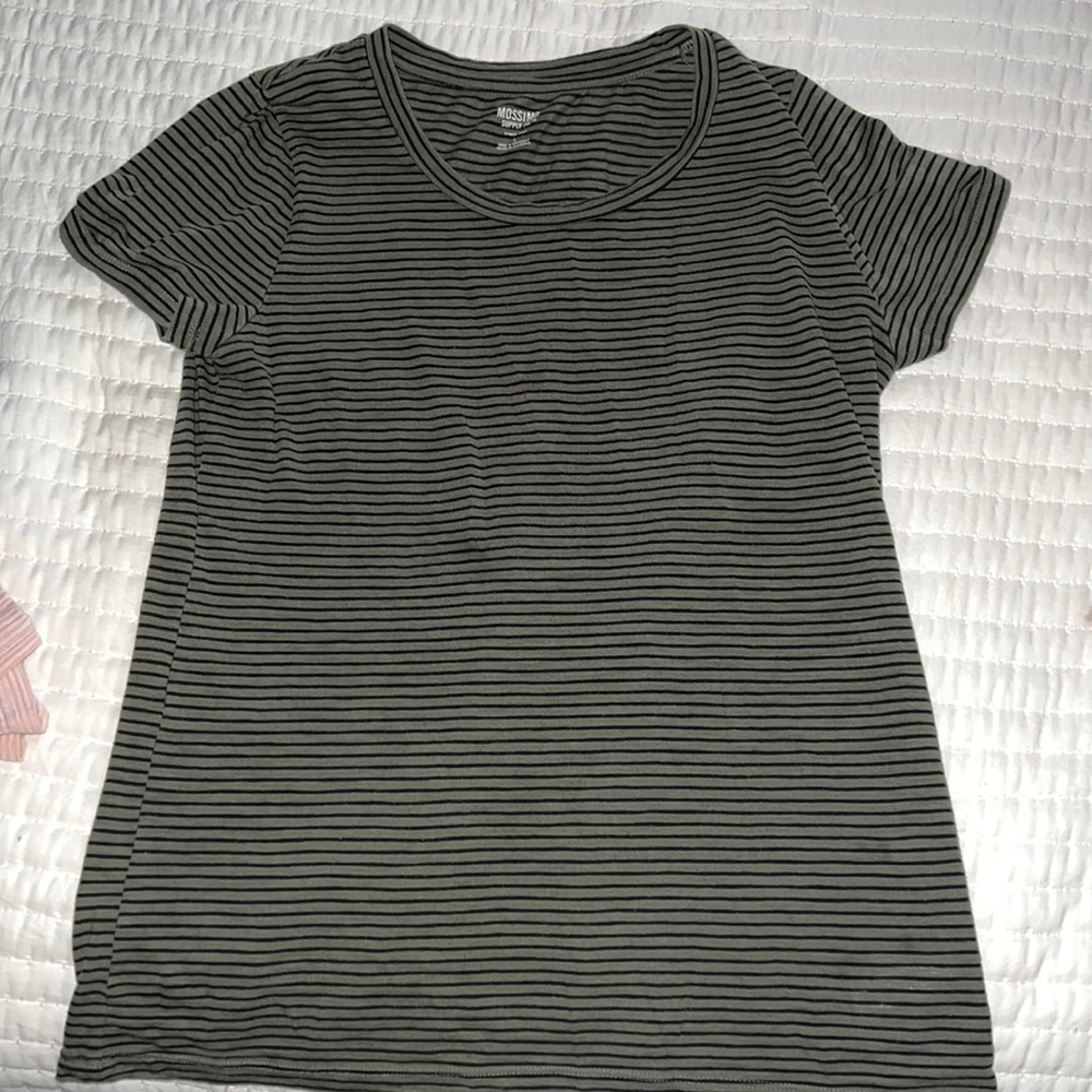 Mossimo Short Sleeve, Large